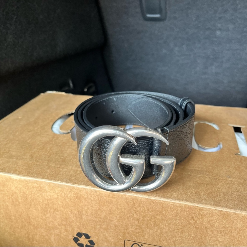 Gucci Marmont pebble belt